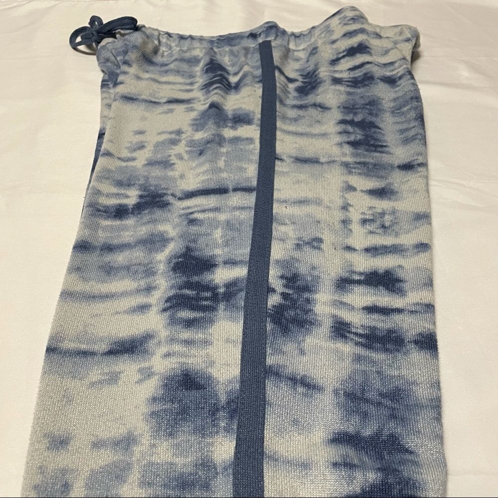 Lucky Brand Blue Tie Dyed Soft Lounge Pants - Picture 10 of 12